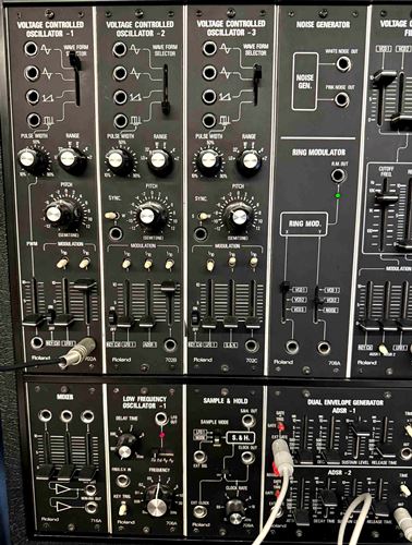 Roland-System 700: 2 large cabinets + keys